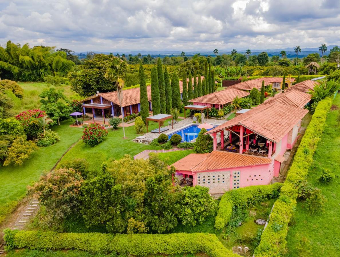 Hotel Campestre Solar De La Luna Albania  エクステリア 写真