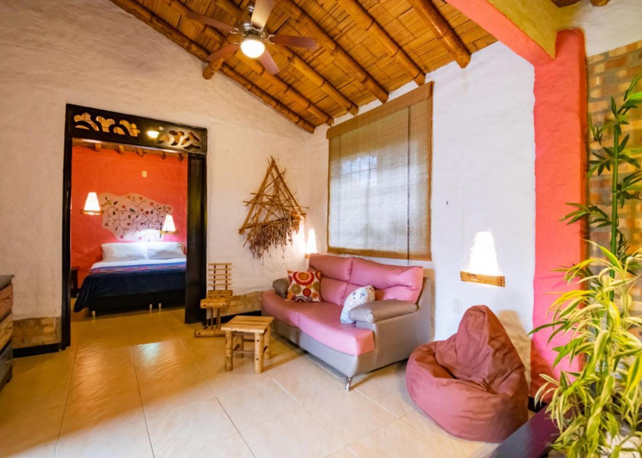 Hotel Campestre Solar De La Luna Albania  エクステリア 写真