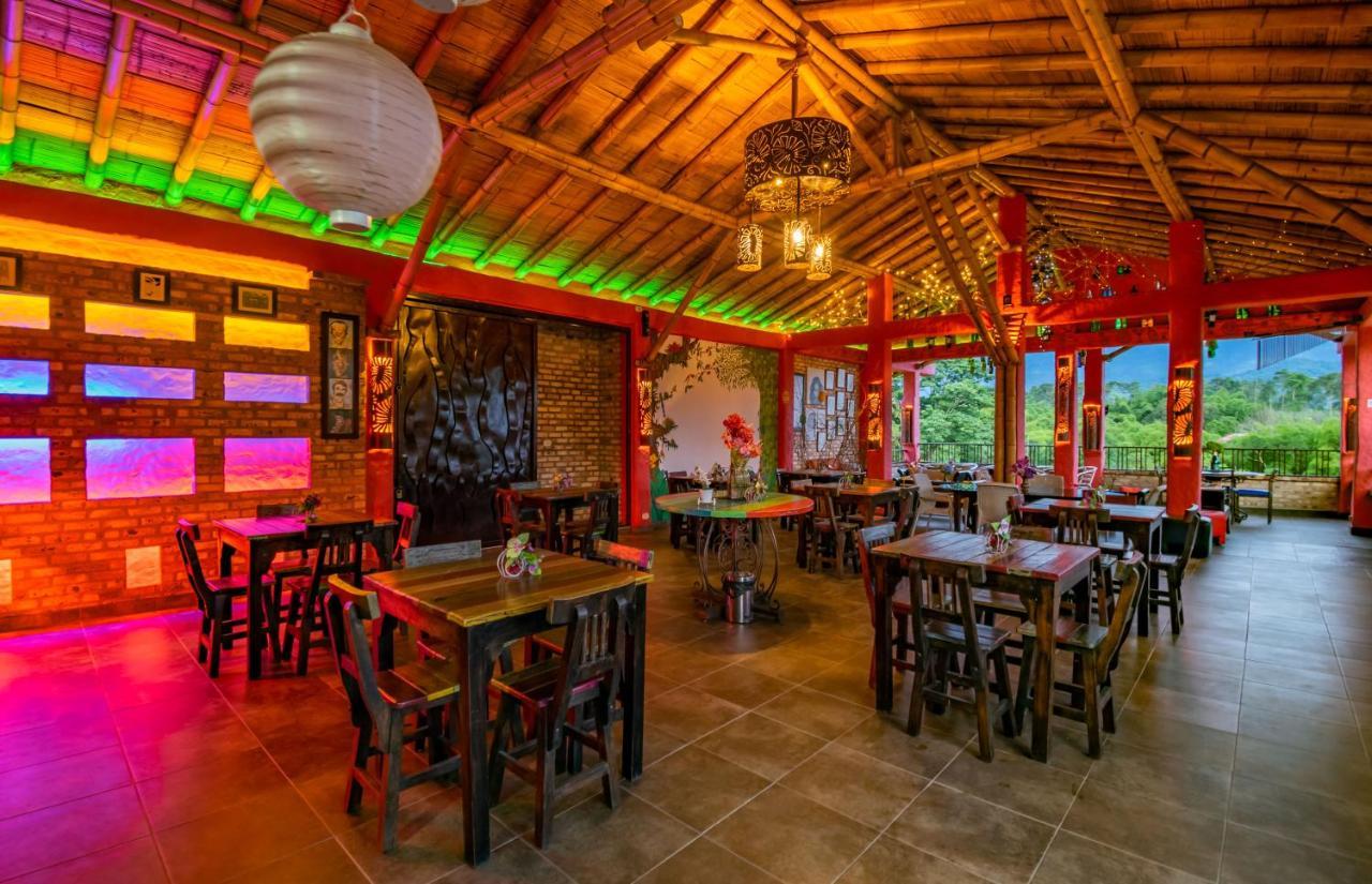 Hotel Campestre Solar De La Luna Albania  エクステリア 写真