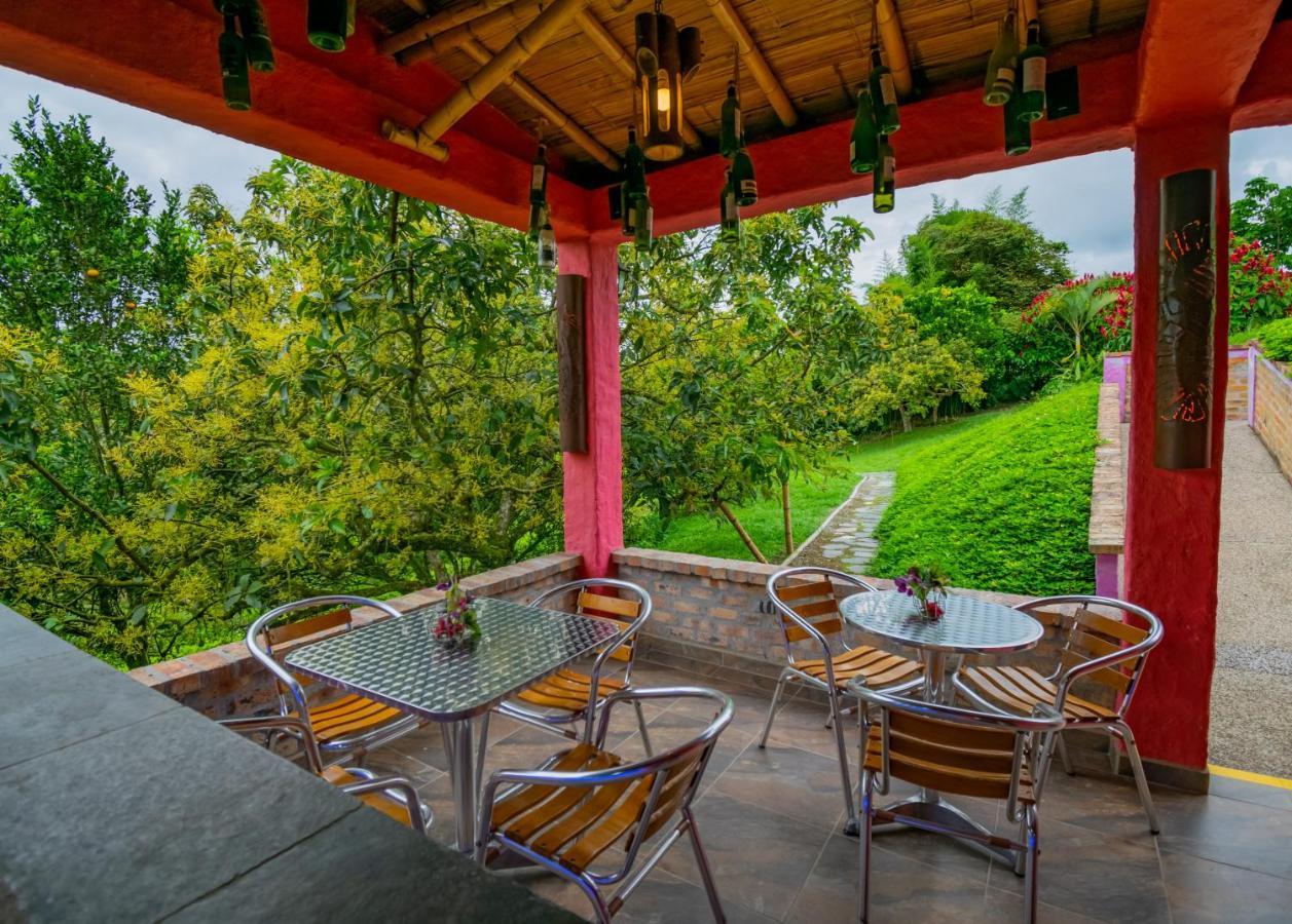 Hotel Campestre Solar De La Luna Albania  エクステリア 写真