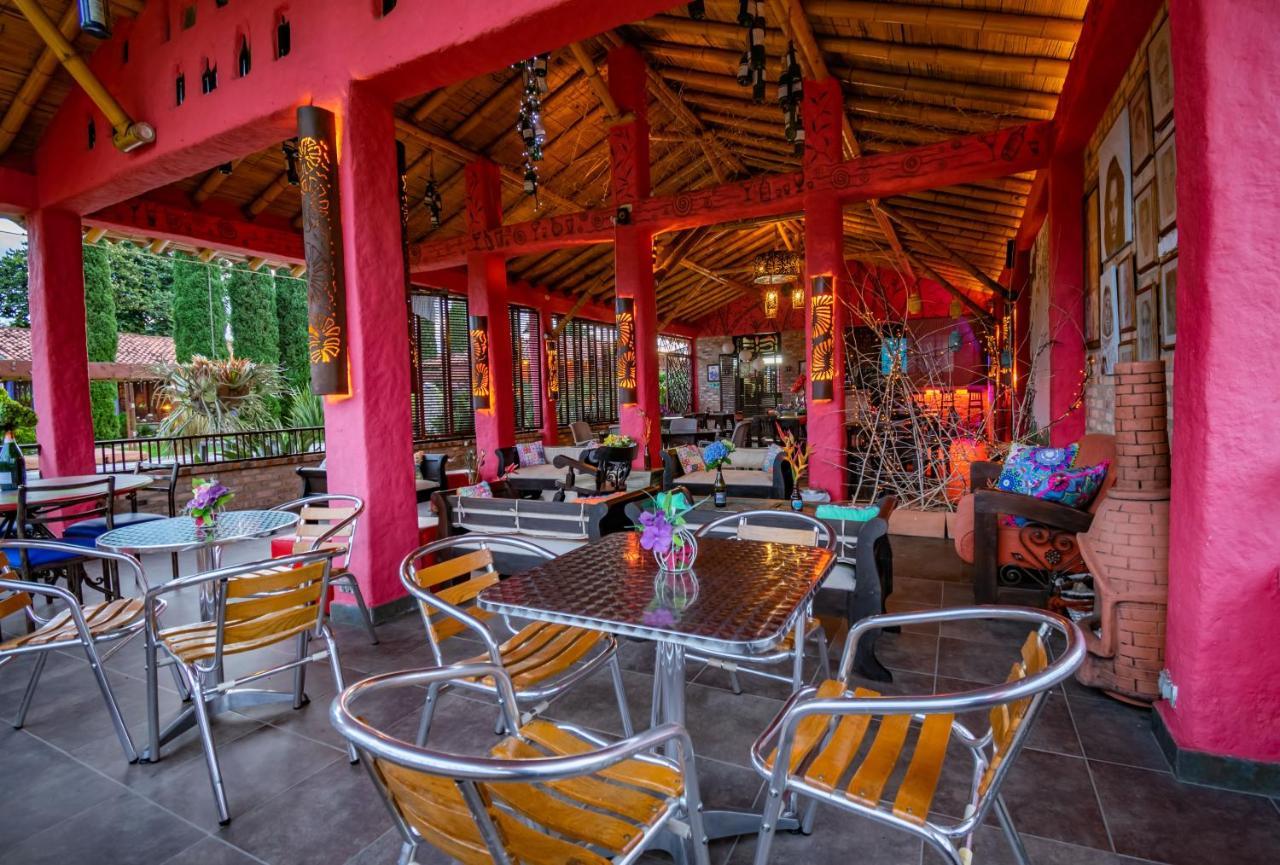 Hotel Campestre Solar De La Luna Albania  エクステリア 写真