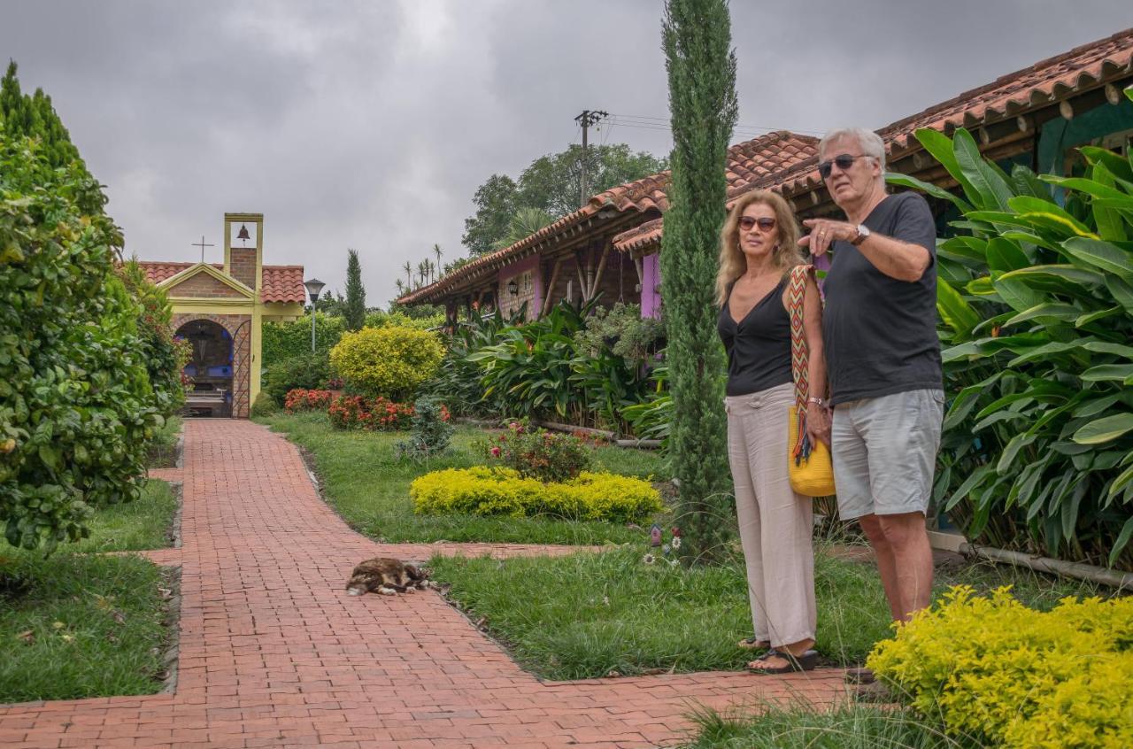 Hotel Campestre Solar De La Luna Albania  エクステリア 写真